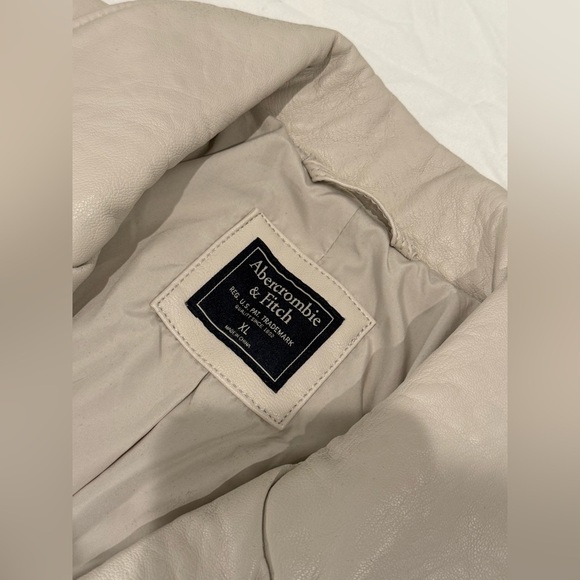 Abercrombie & Fitch Faux Leather Jacket Extra Large Beige Biker Motorcycle AF - Picture 5 of 7